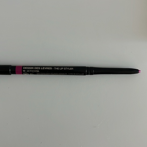 Yves Saint Laurent Luxury Lip Set - Picture 4 of 9